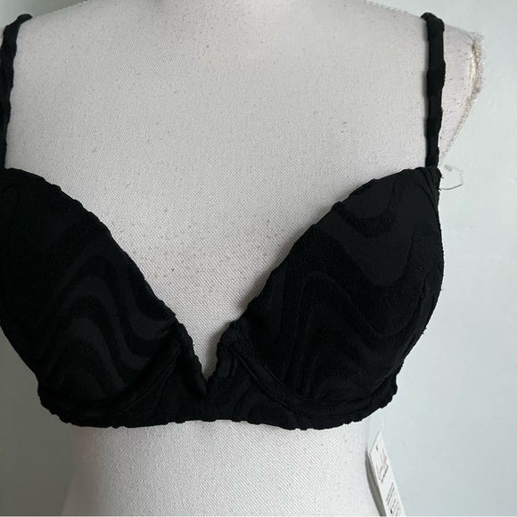 Cupshe • NWT X STASSIE Beachy Wave V-Wire Top & High Waist Bikini Top - Picture 3 of 7